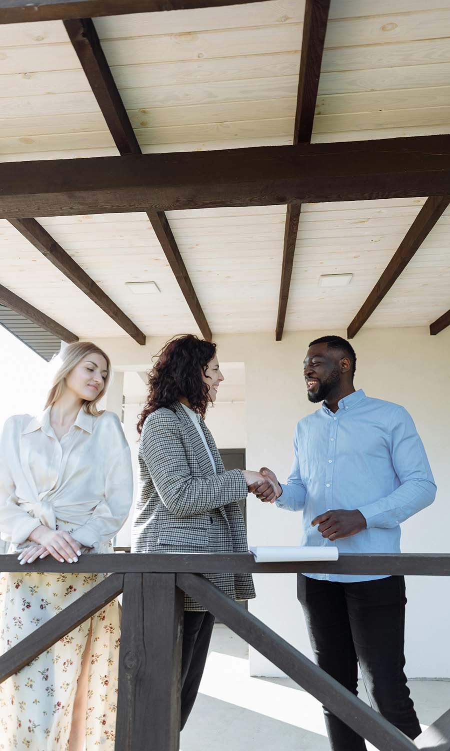 Landscape Lighting with lights in the walkway