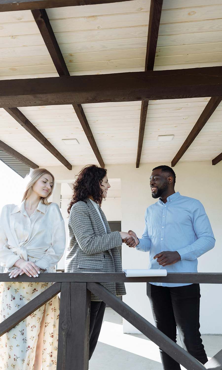 Landscape Lighting with lights in the walkway